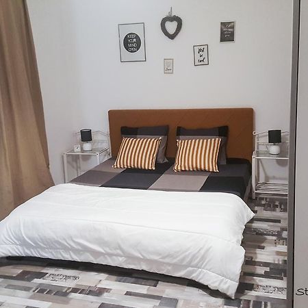 Studio Central Exer II Bucharest Luaran gambar