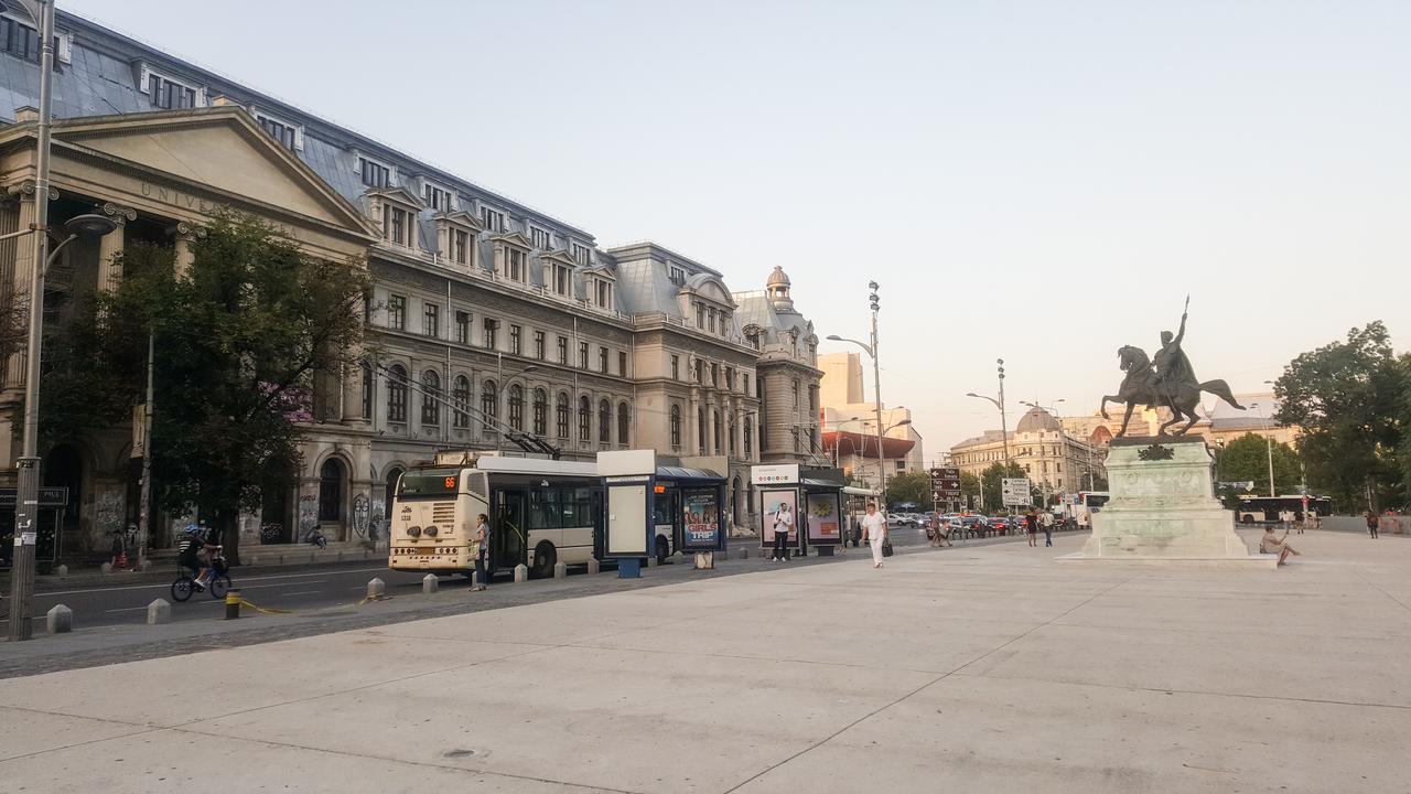 Studio Central Exer II Bucharest Luaran gambar